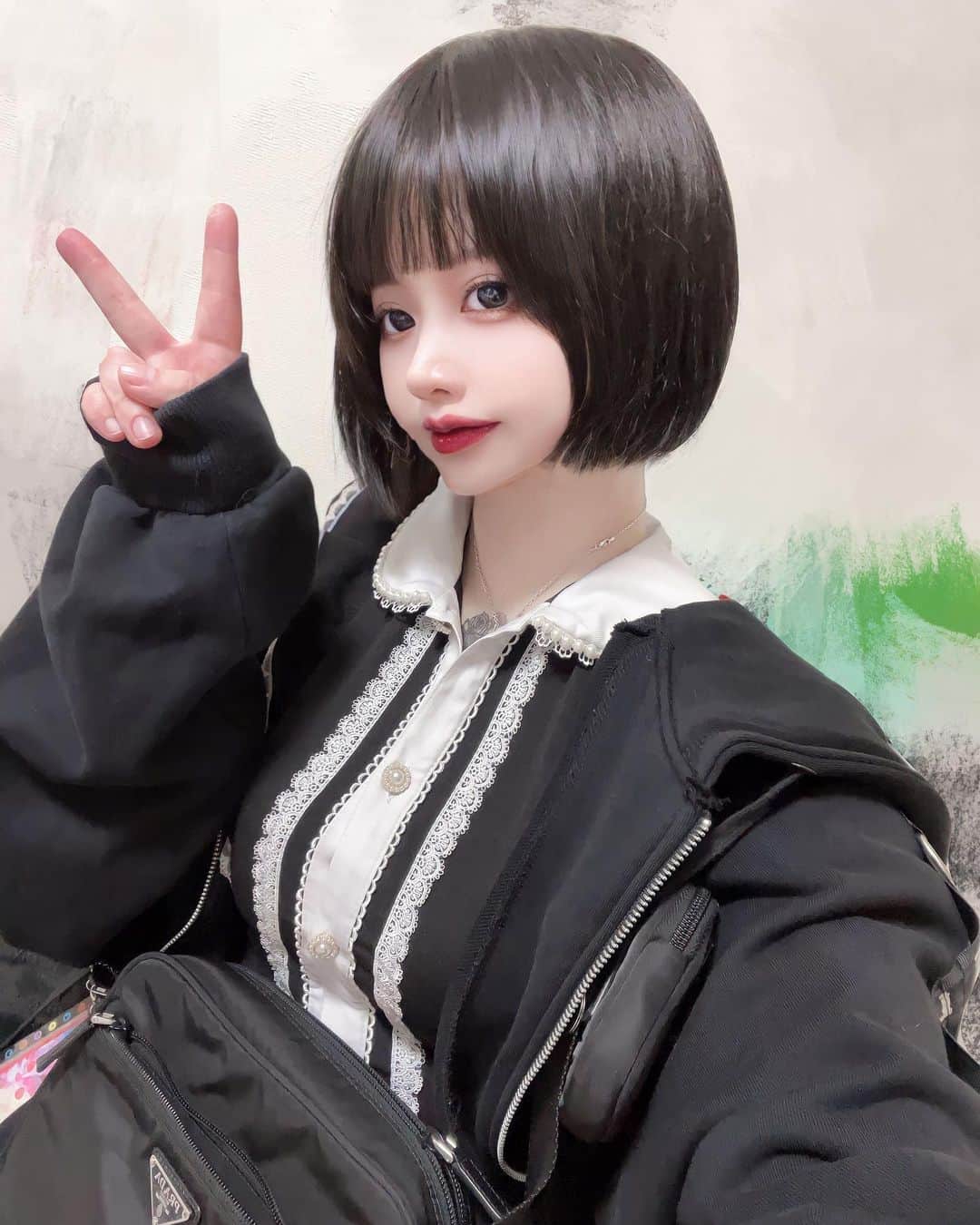 ももかわのインスタグラム：「重めぱっつん🤍」