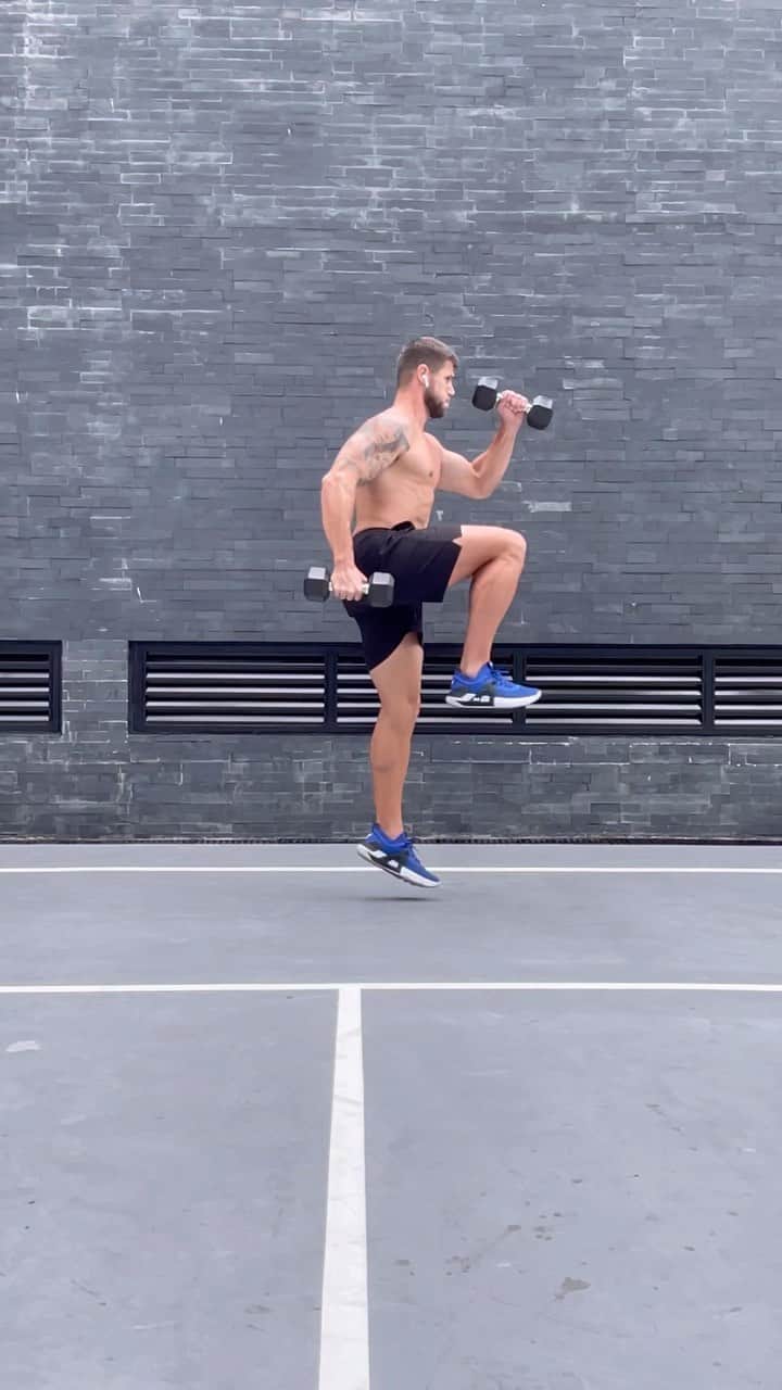 Jonas Sulzbachのインスタグラム：「Exercícios que faço com halter, alguns com o objetivo de aumentar um pouco o nível de dificuldade 🏋🏼 bora nessa?」