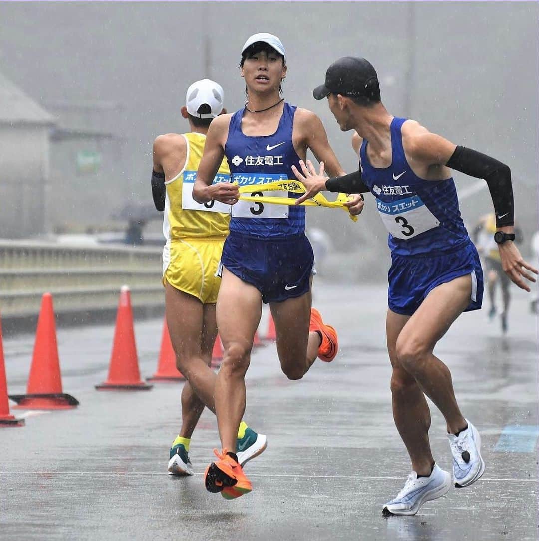 吉田圭太のインスタグラム：「. 雨強過ぎて、珍しく帽子被ってレース走ったな。 . #nike #colantotte」