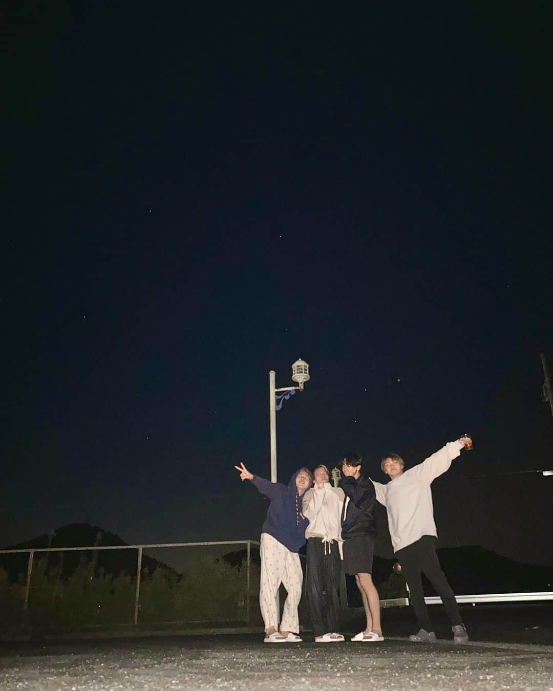 のインスタグラム：「DreamGATE 01 Finalのリハーサル合宿が終わりました🤭  前回よりもパワーアップしてて僕達自身も楽しみです！  みんな沢山頑張ってきたし最高のものを見せられたら嬉しいです！  流れ星を2つ見れたよ〜✨  #DreamGate #ORβIT #HICO #BUGVEL」