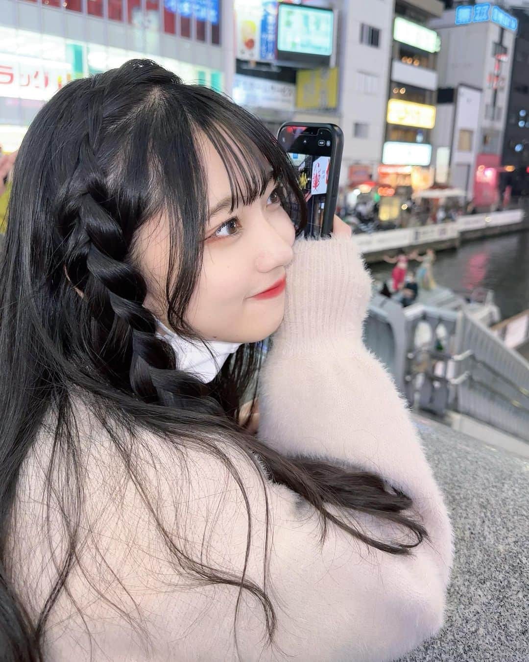 篠原ののかのインスタグラム：「こう見えて彼女感出すの得意🥰  彼女っぽいでしょ？🥰」