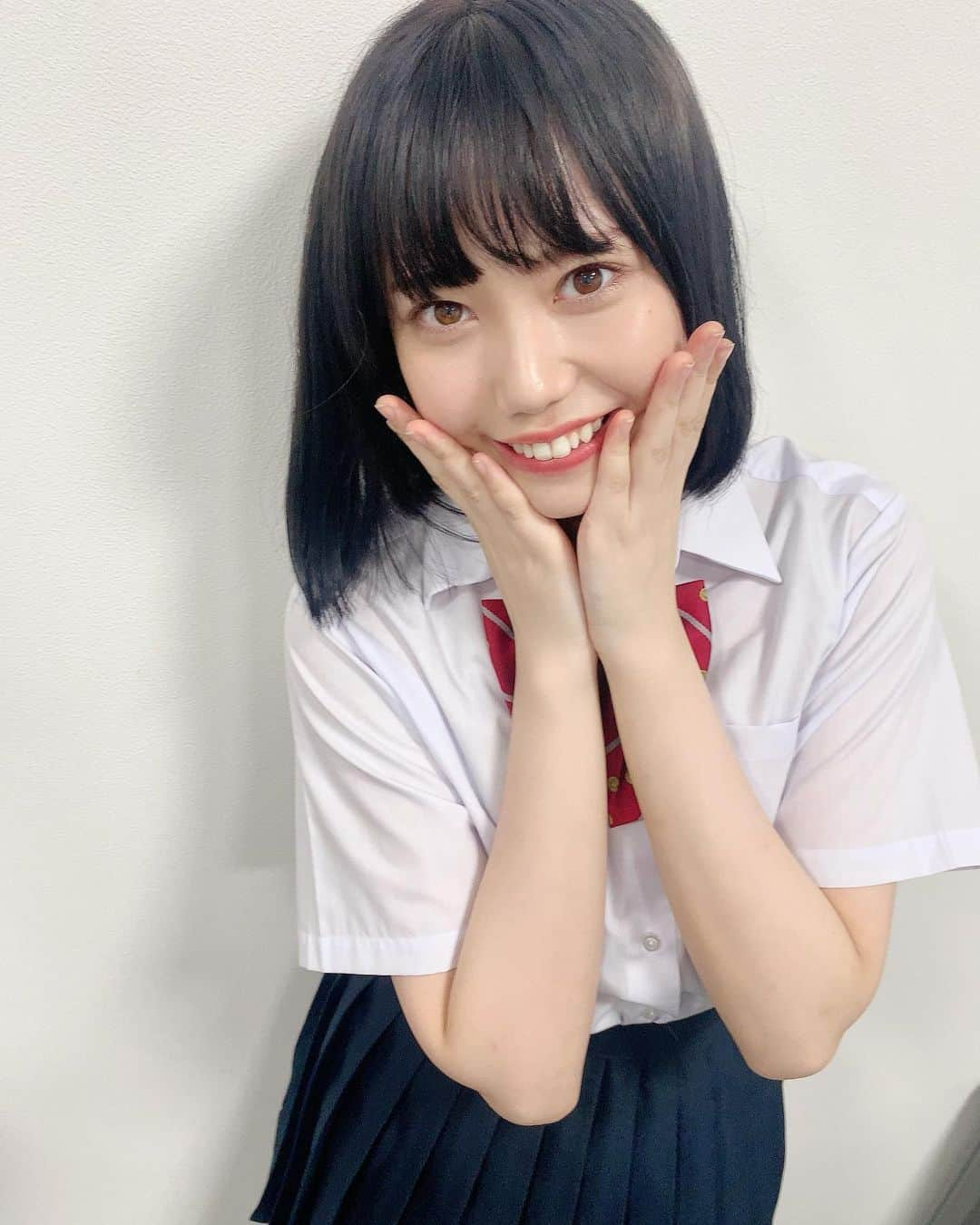 長久玲奈さんのインスタグラム写真 - (長久玲奈Instagram)「地元福井県の株式会社ALL CONNECTの新企業CMに出演させていただきました！  スーツを着たり、高校生役したり…楽しかったー！  是非飛んで見てみてくださいね😊　　  https://prtimes.jp/main/html/rd/p/000000036.000070245.html  #長久玲奈 #初挑戦  #高校生  #22歳  です。🙃 #福井  #福井県」11月17日 13時29分 - kurena_0511