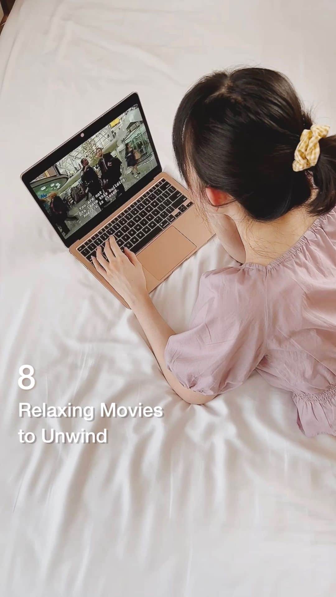 エリッサ・ヤマダのインスタグラム：「No dramatic conflict or loud comedy, just comforting, feel-good, easy to follow movies to help you destress after a long day ✨  #ELwatchlist #feelgoodmovies #theterminal #chefmovie #upintheair #juno #enoughsaid #myneighbortotoro #theintern #iloveyouman」