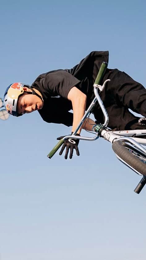 中村輪夢のインスタグラム：「@rimbmx ⬇️  ✅ 2022 UCI BMX Freestyle Park World Champion  ✅ Japanese spot for @paris2024 @olympics   #AbuDhabi2022」