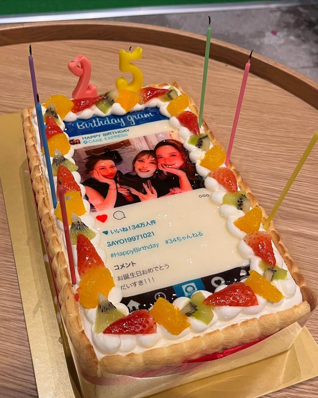 江口紗代のインスタグラム：「.  朋香のゴルフBAR🍸🏌️‍♀️(@amtycoo )が、 OPENしたので遊びに行ったら まさかのサプライズされました🎂🥹🥰  YouTube #34ちゃんねる 見てね🫶🏼」