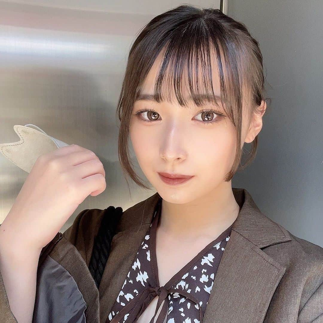 柚来しいなさんのインスタグラム写真 - (柚来しいなInstagram)「秋っぽくブラウンメイクです🧸」11月17日 19時38分 - shiina_1021