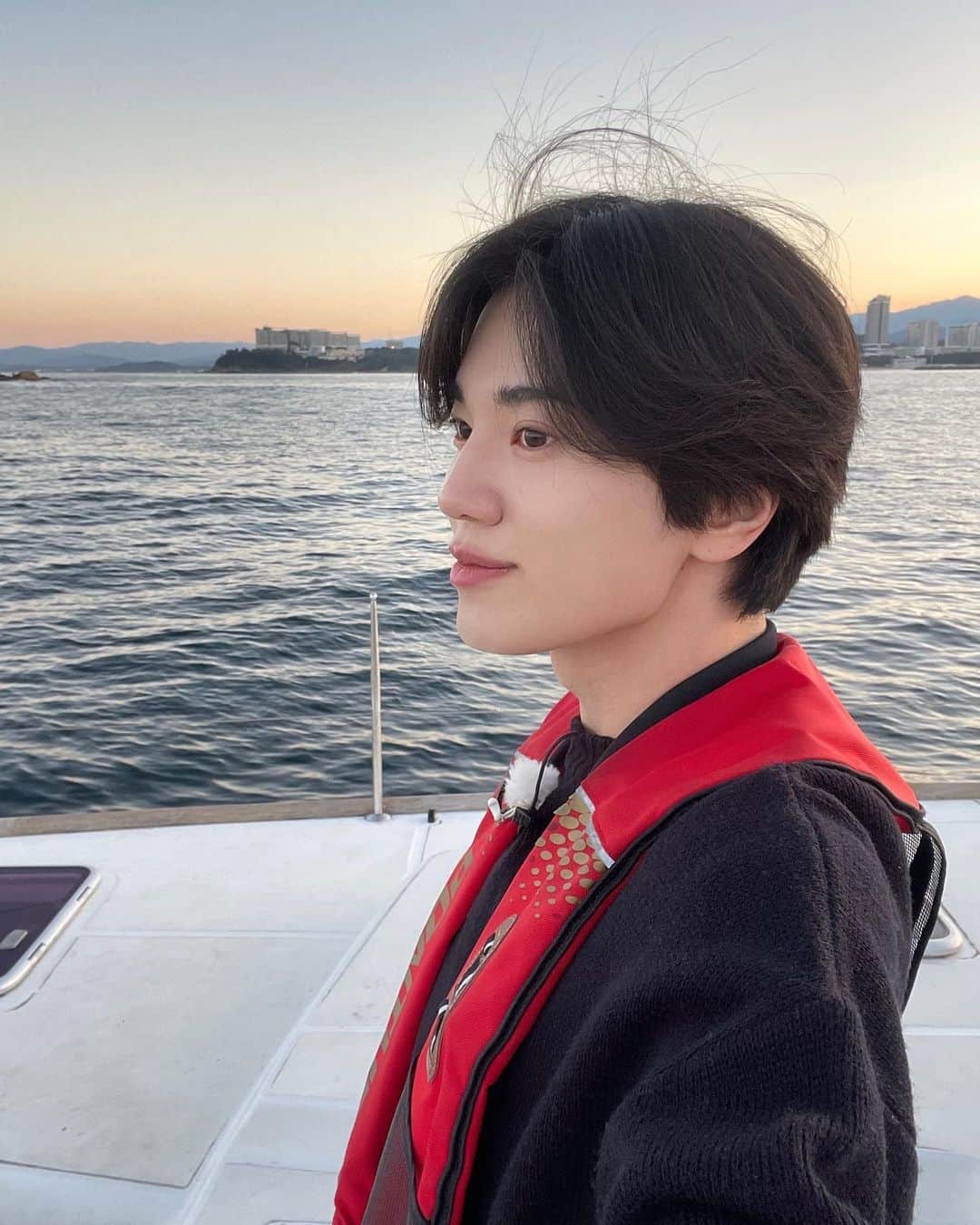 ソンジョンさんのインスタグラム写真 - (ソンジョンInstagram)「무작정투어 원하는대로 오늘 밤 10:20분📺  #원하는대로」11月17日 19時49分 - ssongjjong.ifnt