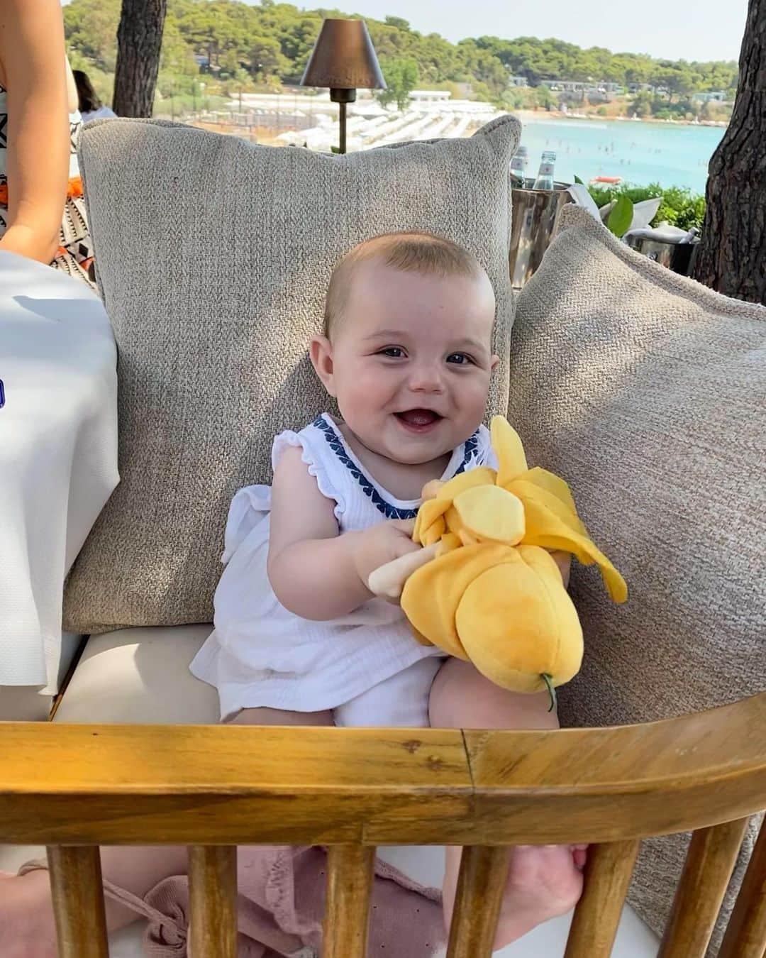 コスタス・ランプルーのインスタグラム：「Happy 1st birthday to our baby girl, Valentina 💖 Beyond grateful and proud to be your parents 🥹💗💗💗」