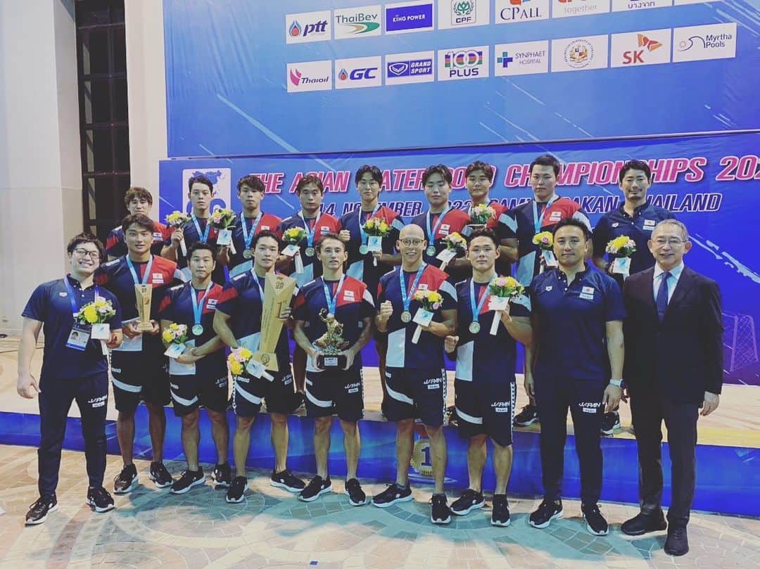 足立聖弥のインスタグラム：「THE ASIAN WATER POLO CHAMPIONSHIPS 2022 🥇🏆  初の代表キャプテンで優勝できて一安心😮‍💨 大会MVPもいただきました🙇  皆さんお疲れ様でした！！」