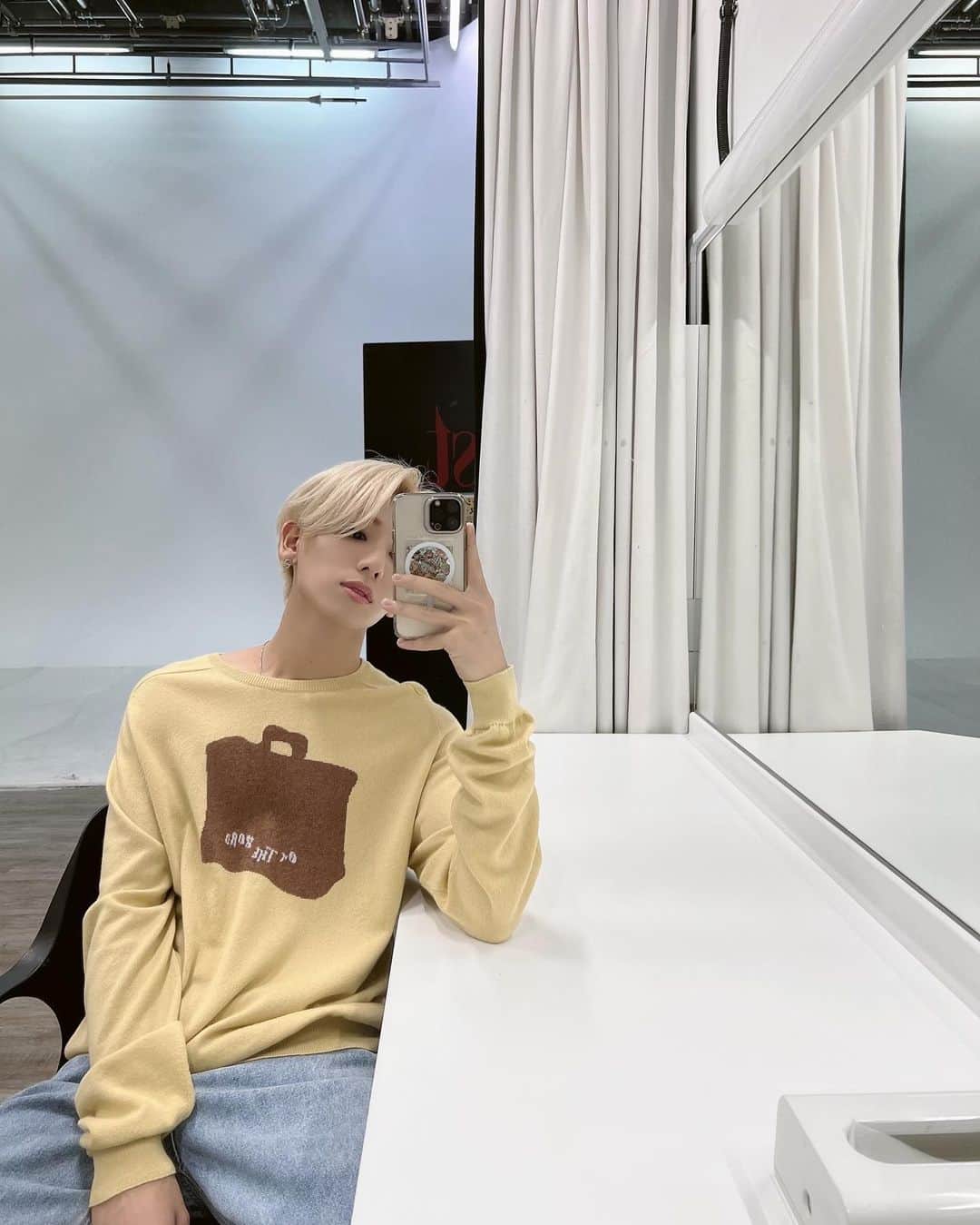 のインスタグラム：「|(￣3￣)|」