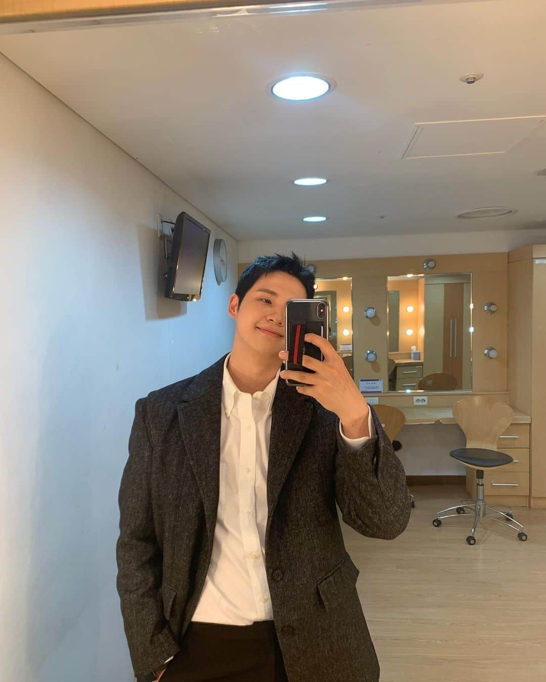 シヌ のインスタグラム：「🐻💙」