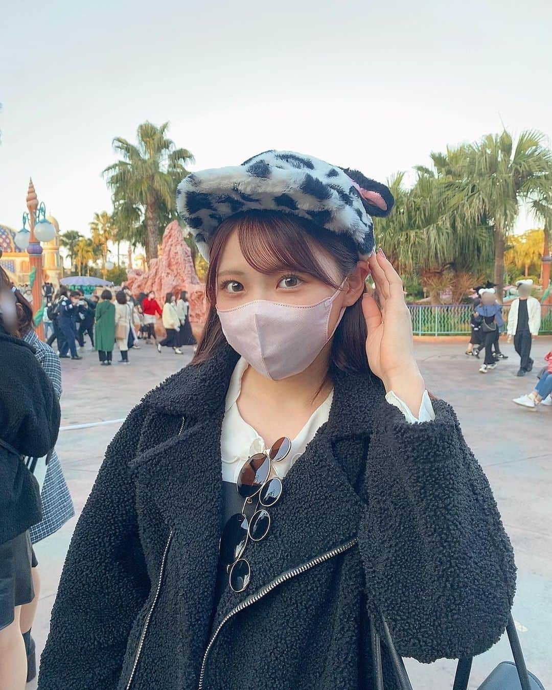 浅井裕華さんのインスタグラム写真 - (浅井裕華Instagram)「🐶🤍🖤💗#tokyodisneysea」11月17日 23時31分 - yuka1110_