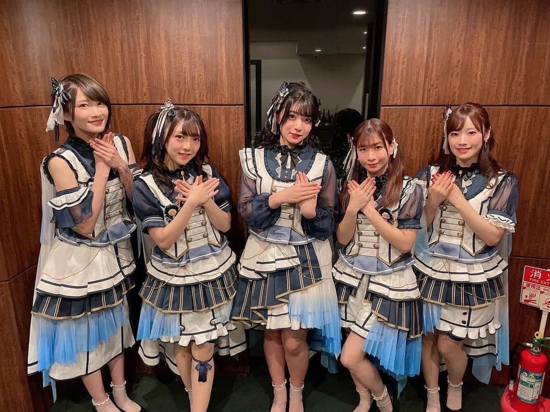 のインスタグラム：「🦋🦋🦋🦋🦋 ブシロード15周年記念ライブ (2022.11.13)  Morfonica出演させていただきました🦋 モニカにとっては初めての声出しOKライブ✨ Daylightで皆様のお声を聴いたとき本当に感動しました✨🥹 モニカの楽曲は皆様の声援があって完成するものが沢山あるのだなと実感しました💙  皆様のおかげでモニカが今まで以上に羽ばたけたと思うのです✨🦋 これからも更なる高みへ…✨🦋 これからもよろしくお願いします🎻 ・ ・ #ブシロード15周年記念ライブ #ベルーナドーム  #バンドリ #bangdream  #Morfonica #モニカ #八潮瑠唯」