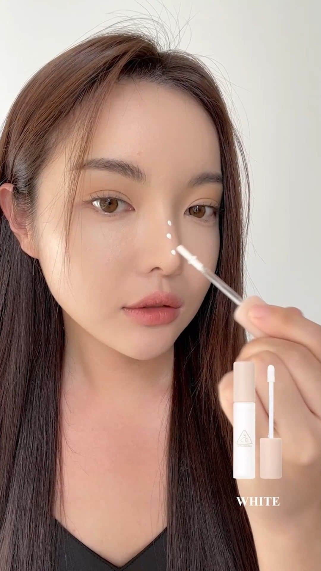 Official STYLENANDAのインスタグラム：「NEW!✨ PAINT MY TONE, 3CE SKIN FIT COVER LIQUID CONCEALER  톡!톡!톡! 두드리며 얇게 블렌딩하면 결점 커버부터 얼굴 볼륨까지!  #3CE #3CESTYLENANDA #3CE스타일난다 #houseof3ce #3CESKINFITCOVERLIQUIDCONCEALER #3CECONCEALER #3CE스킨핏커버리퀴드컨실러 #3CE컨실러」