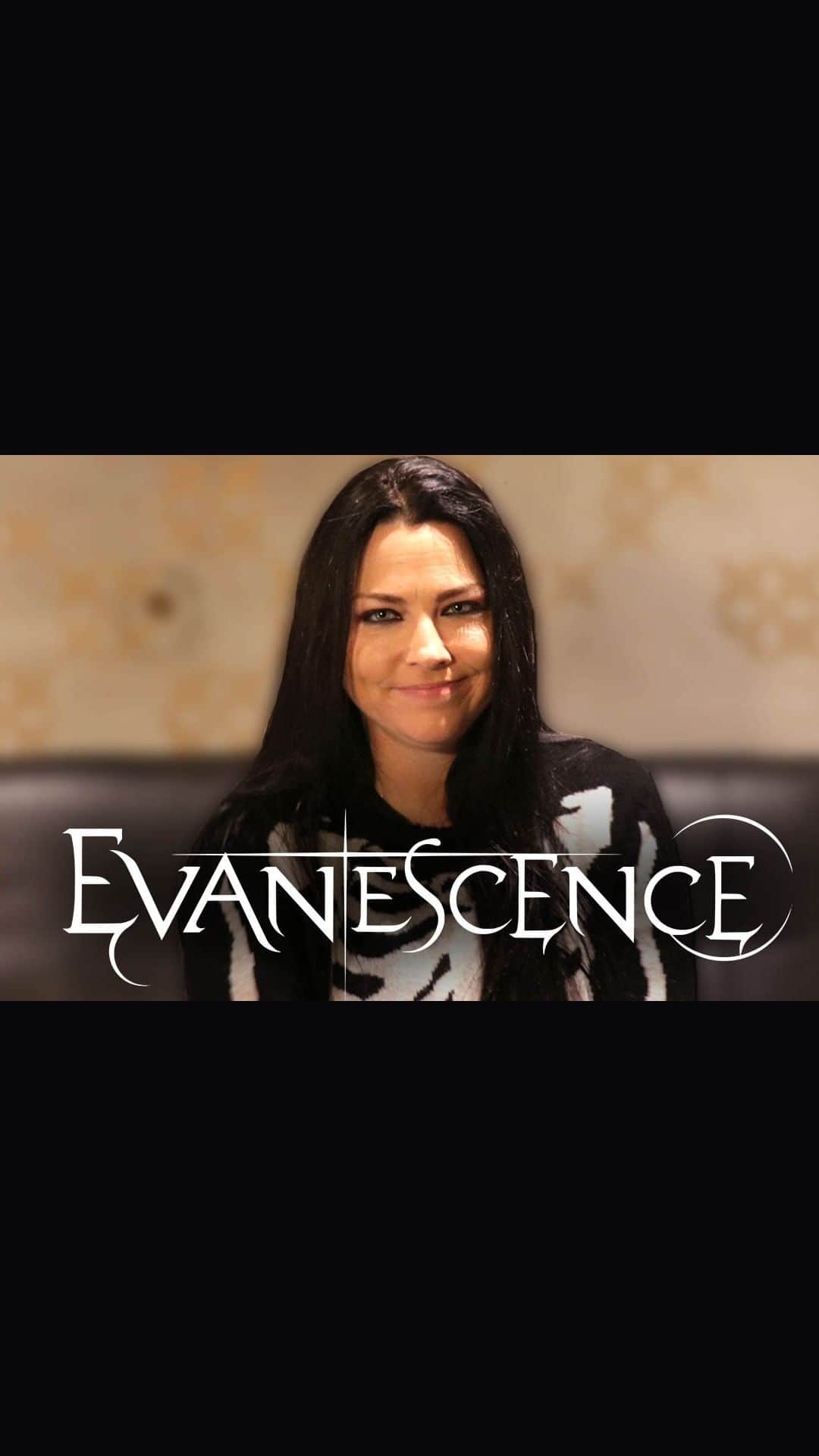 Rock Soundのインスタグラム：「Evanescence's Amy Lee reflects on the album 'Fallen' ahead of its upcoming 20th anniversary next year.」