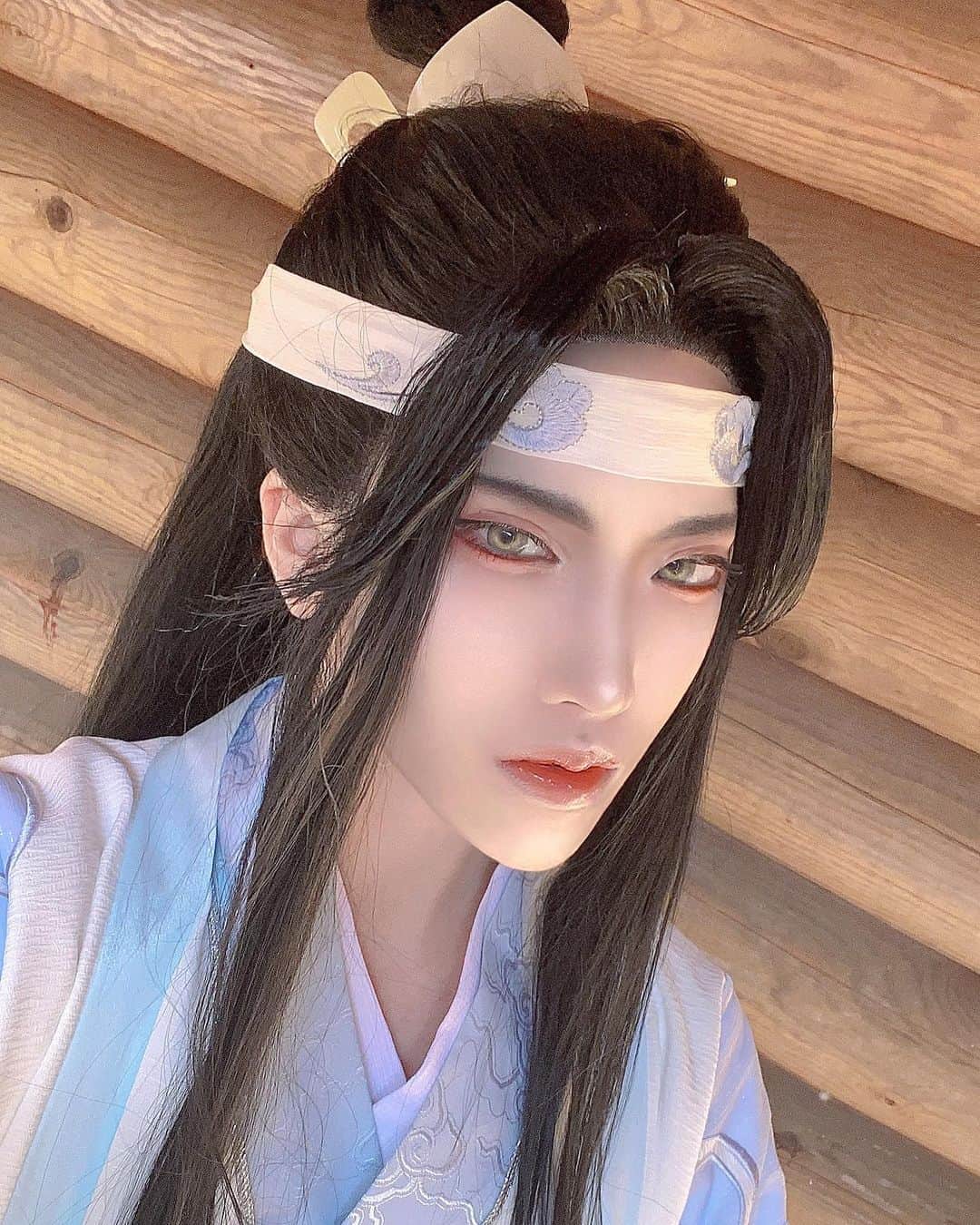 優衛門（YUEMON）のインスタグラム：「藍忘機 #藍忘機#cosplay#魔道祖師#mdzs」