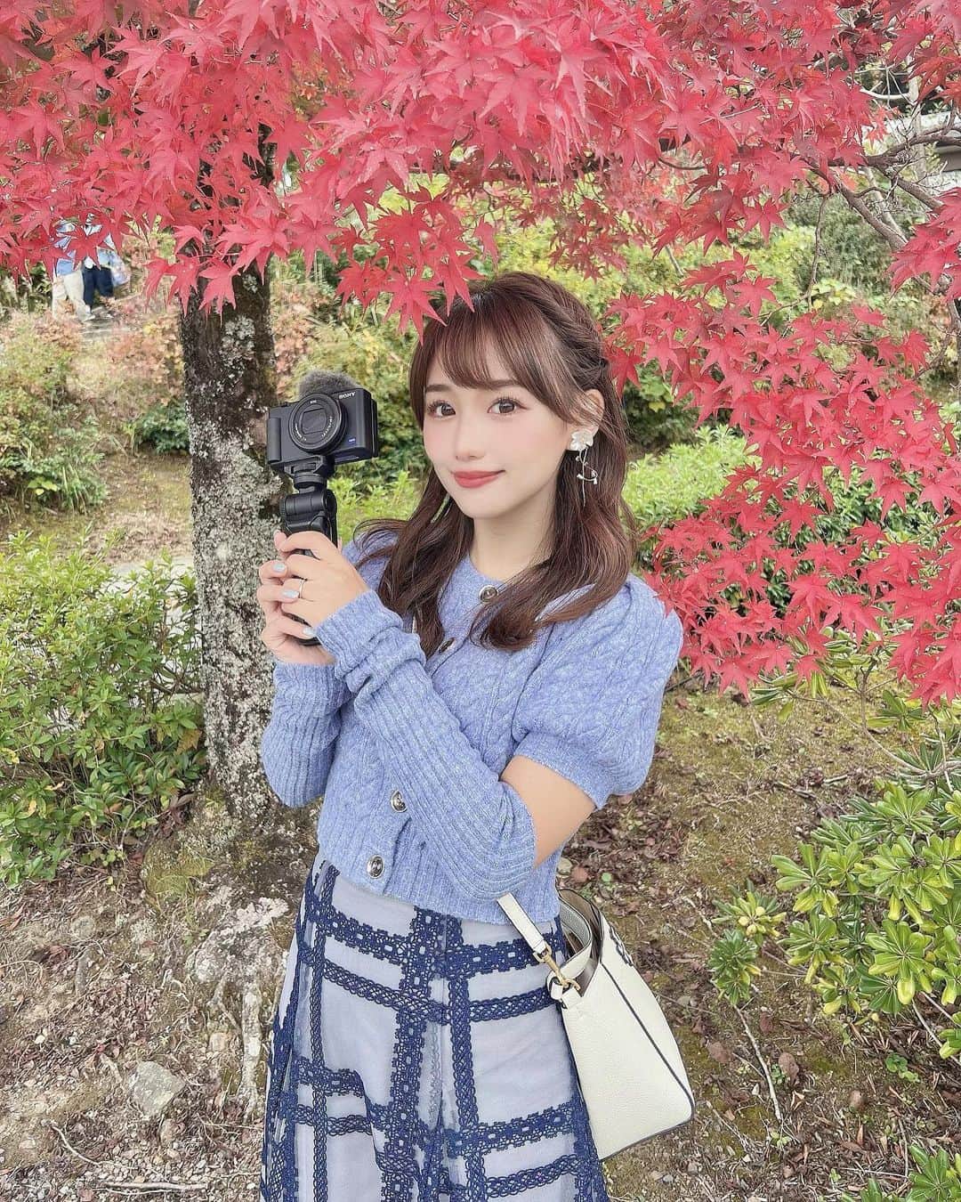 加藤里奈さんのインスタグラム写真 - (加藤里奈Instagram)「⋆  ロケで明治村いったの〜 紅葉が綺麗だった🍁😌  トップスは @redyazel 𓈒𓏸 リニューアルオープン日にゲットしたの☺️  #ootd #fashion #instafood #instagram  #hairstyle #outfit #code #instafashion  #ファッション #撮影 #ヘアスタイル #ヘア  #コーディネート #コーデ #今日の服  #redyazel #daihatsu #愛知ダイハツ #ダイハツ #ロケ #youtube」11月18日 19時05分 - katoco0326