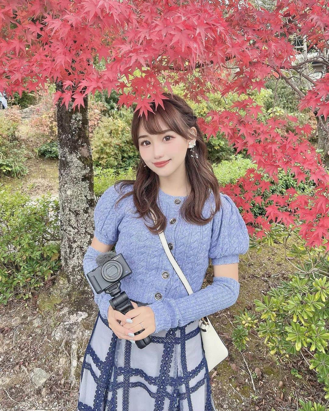 加藤里奈さんのインスタグラム写真 - (加藤里奈Instagram)「⋆  ロケで明治村いったの〜 紅葉が綺麗だった🍁😌  トップスは @redyazel 𓈒𓏸 リニューアルオープン日にゲットしたの☺️  #ootd #fashion #instafood #instagram  #hairstyle #outfit #code #instafashion  #ファッション #撮影 #ヘアスタイル #ヘア  #コーディネート #コーデ #今日の服  #redyazel #daihatsu #愛知ダイハツ #ダイハツ #ロケ #youtube」11月18日 19時05分 - katoco0326