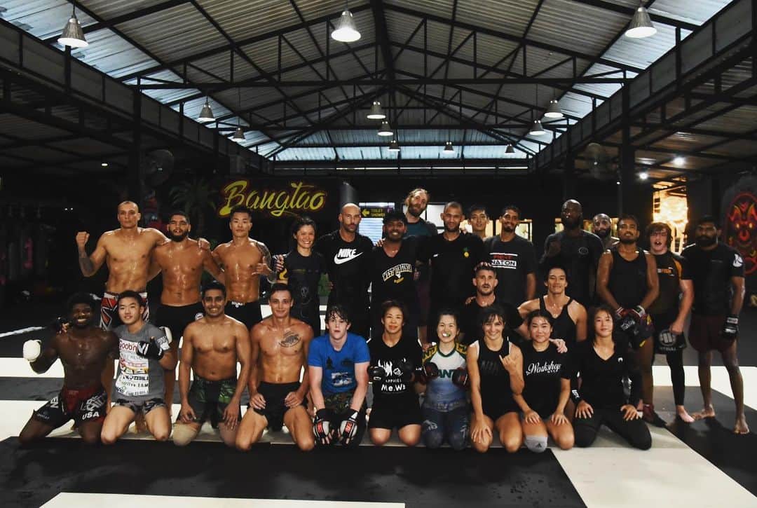 魅津希（井上瑞樹）さんのインスタグラム写真 - (魅津希（井上瑞樹）Instagram)「I was training at the Bangtao gym with @m_r_t_k_n_ for 45 days.  Had great time for MMA training with @ghick1 and @woody_vva .🙏✨ I’ve been to Thailand first time and the coaches and friends who Bangtao fighters were very kind to me. Thank you so much for taking care of me everyone.❤️I wanna come back soon.  #Bangtao #firsttime #Thailand #mylife #greattime」11月18日 20時51分 - fightermizuki