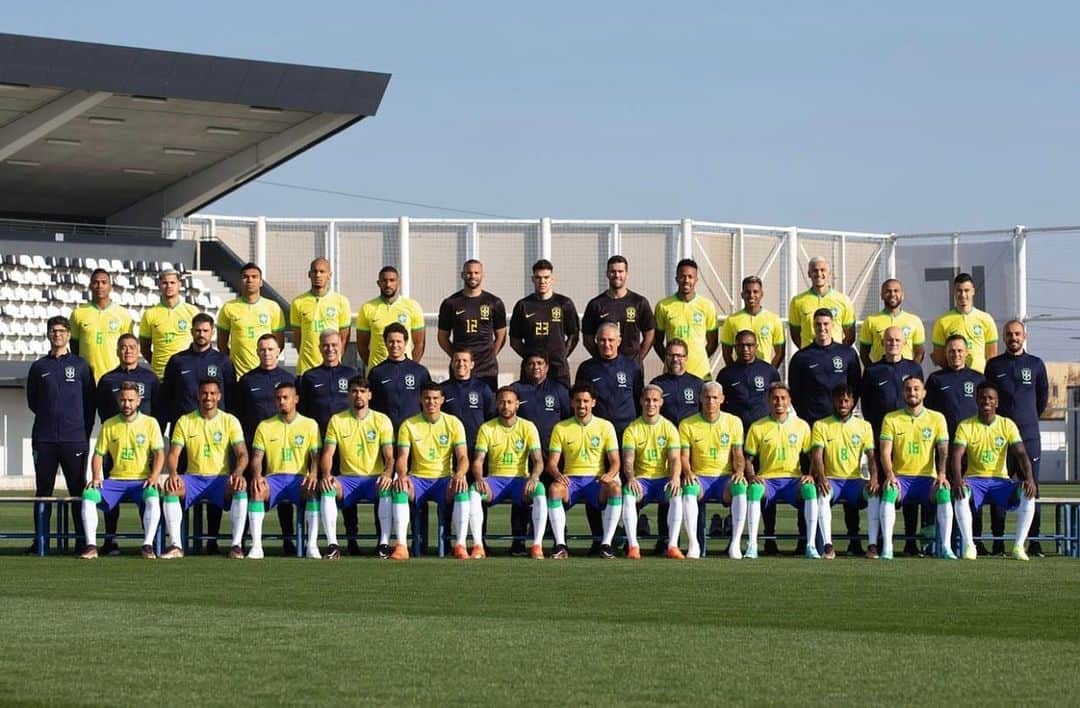 クラウディオ・タファレルのインスタグラム：「juntos, em busca do hexa 🇧🇷」