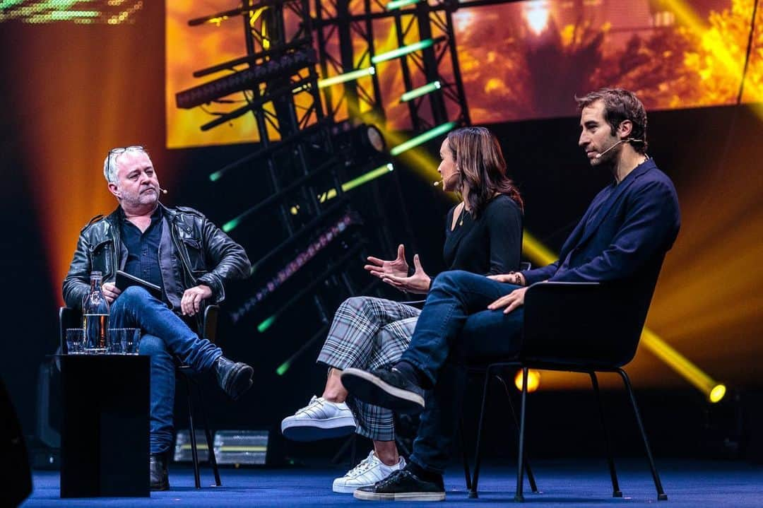 マチュー・フラミニのインスタグラム：「So pleased to share the stage with @jessicaennishill at the @slushhq Conference and to be interviewed by @mikebutcher , discussing the similarities between the journey of an athlete and entrepreneur.   #slush #slush2022 #tech #conference #athlete #sport #positiveimpact」