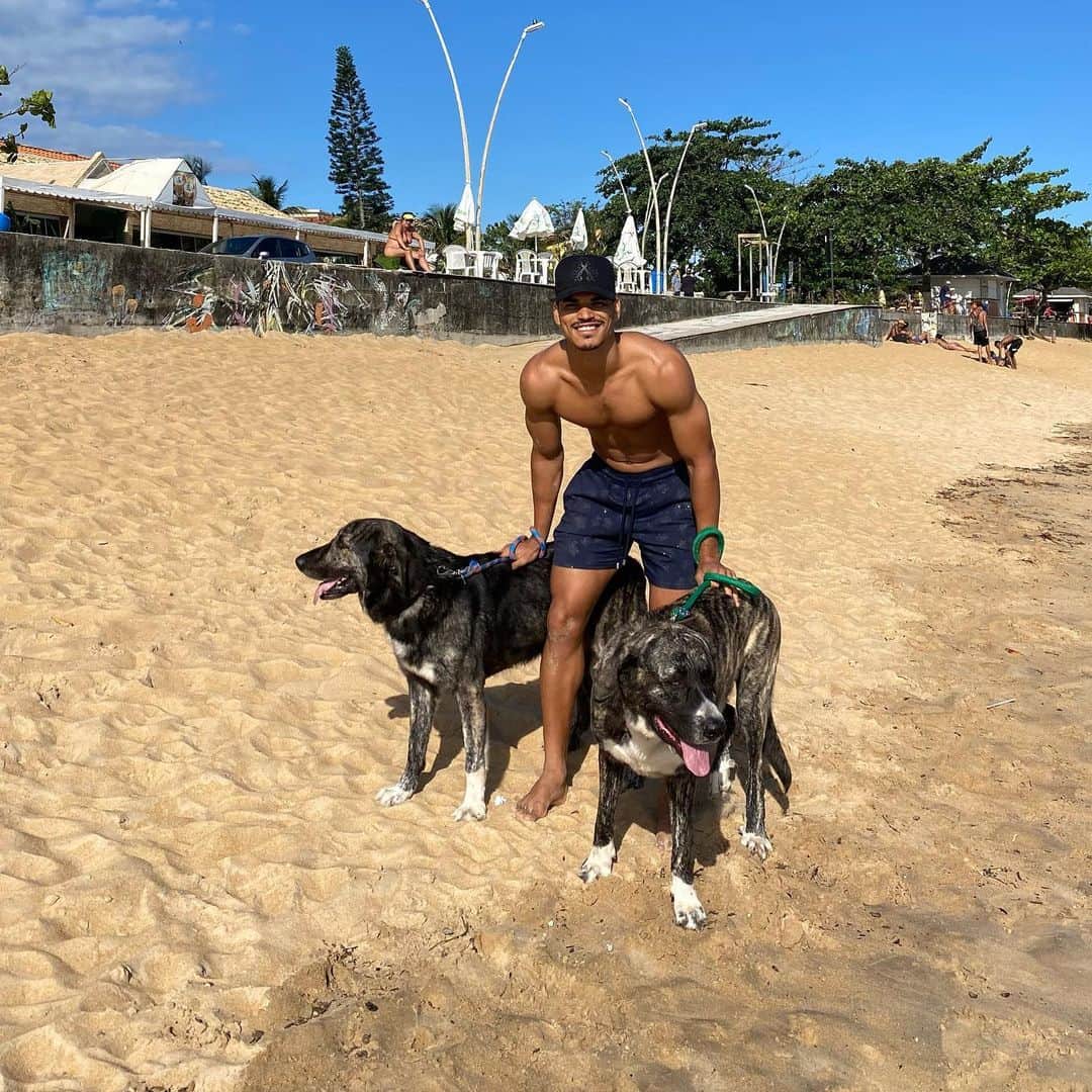 ダニーロ・バルボサのインスタグラム：「🐶😍」