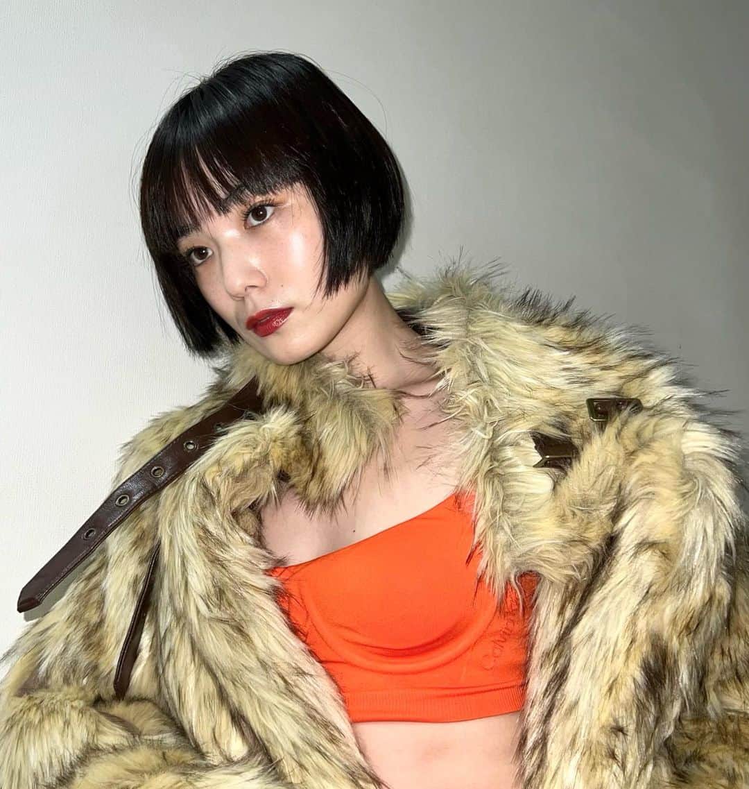 のインスタグラム：「@calvinklein」