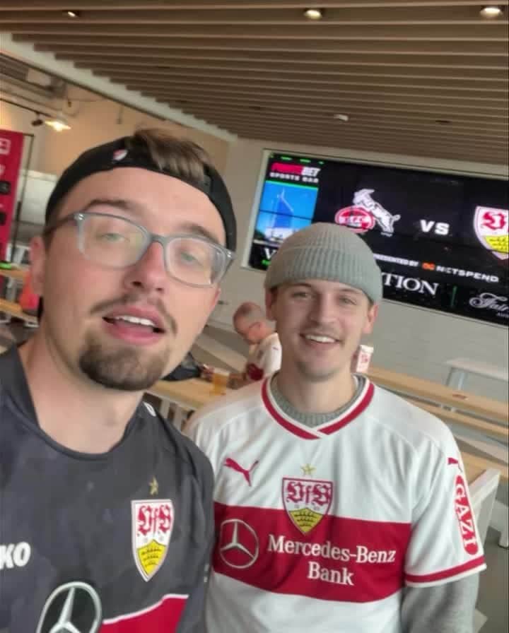 VfBシュトゥットガルトのインスタグラム：「Taylor und Zac freuen sich auf das Spiel #KOEVfB in Austin - wir auch!! 😍😍 Wer von euch schaut das Spiel später? 📺 —- ⏰ 3:00 pm 🇺🇸 | 22:00 🇩🇪 📺 ESPN+ 🇺🇸 | DAZN, Sky 🇩🇪 _ #VfB | #VfBinTexas | #BLinUSA #VfB #vfbstuttgart #vfbstuttgart1893 #auscannstatt #furchtlosundtreu #VfBInsta」