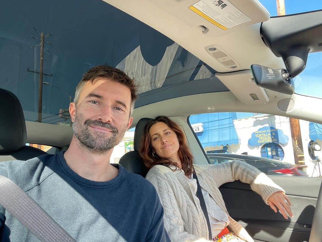 ブランドン・ジェンナーのインスタグラム：「“Take a selfie of us” she said. 💜」