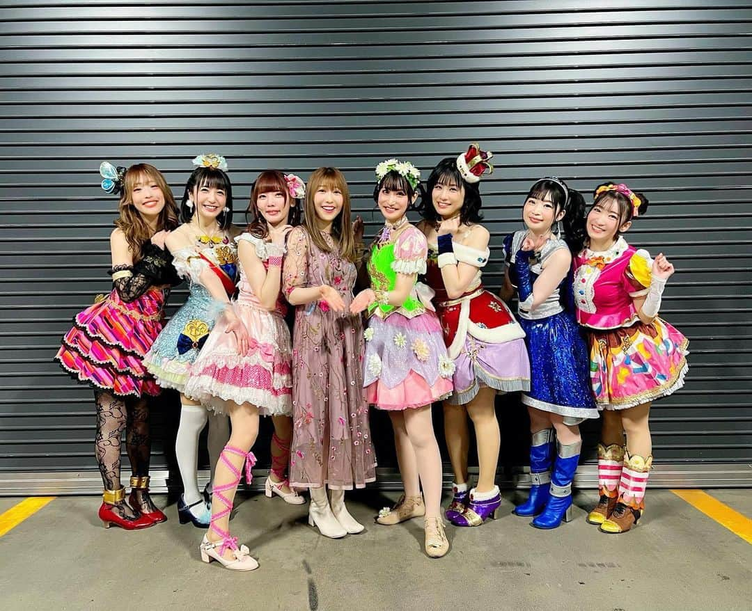 安野希世乃のインスタグラム：「📸 コラボでは、 アイカツ！シリーズのみなさまと 「ダイヤモンドハッピー」💎  南條愛乃さんと 「サクラサクミライコイユメ」を歌わせて頂きました🌸  どちらも心に残る素敵なステージになりました☺️  サプライズ出演されたi☆Risさんとニャンポーズ🐈‍⬛  愛野えりさんと、念願のWさくらちゃん…🌸 感無量でした🥹✨    みなさまにとっても、今日が素敵な想い出になっていたらいいな🌟  ご一緒した出演者のみなさま 全てのスタッフの皆様  そしてライブを一緒に楽しんでくれたみなさま❗️✨ 心からありがとうございました❣️😊」