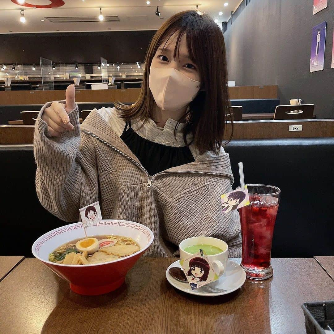 内田真礼さんのインスタグラム写真 - (内田真礼Instagram)「すみぺとノイタミナカフェにいってきました！☺️ うる星やつらコラボ〜⚡️ たくさんキャラクターがいて、私服のひと時でした。  どれも美味しくて、最高に楽しかったー！ ありがとうございました🧡」11月20日 22時54分 - uchidamaayataso