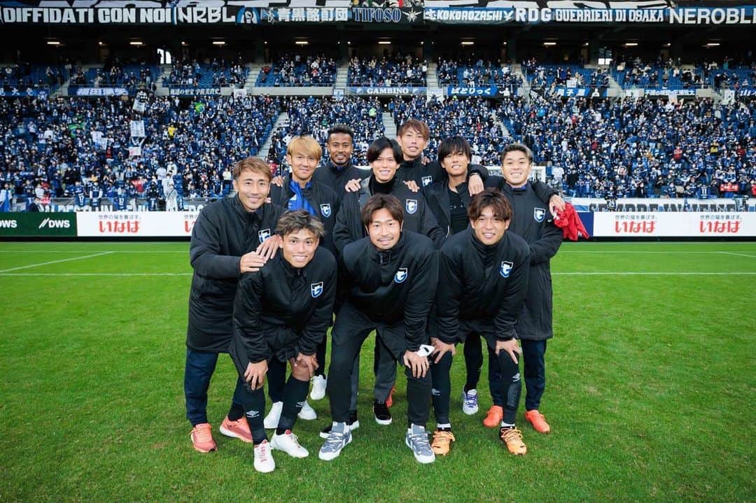 石毛秀樹のインスタグラム：「. 2022 season  今年出会えた全ての人や環境のおかげで ガンバに来て本当に良かったと感じる1年でした  1年間応援ありがとうございました  #gamba #石毛秀樹 #48」