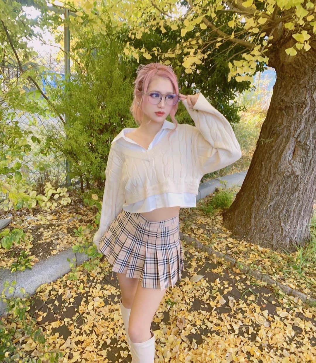 あいめろ姫のインスタグラム：「デートする〜？♡」