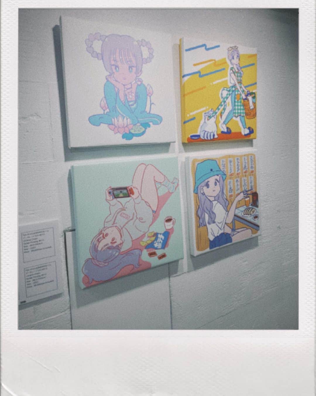 芹澤優のインスタグラム：「・  大好きな占いちゃんの展示会見に行ってきたよ〜🔮  漫画もロンTもゲットしました！ 可愛い。悩める女の子可愛い。頑張る女の子可愛い。  #占いちゃんは決めきれない  #占いちゃん」