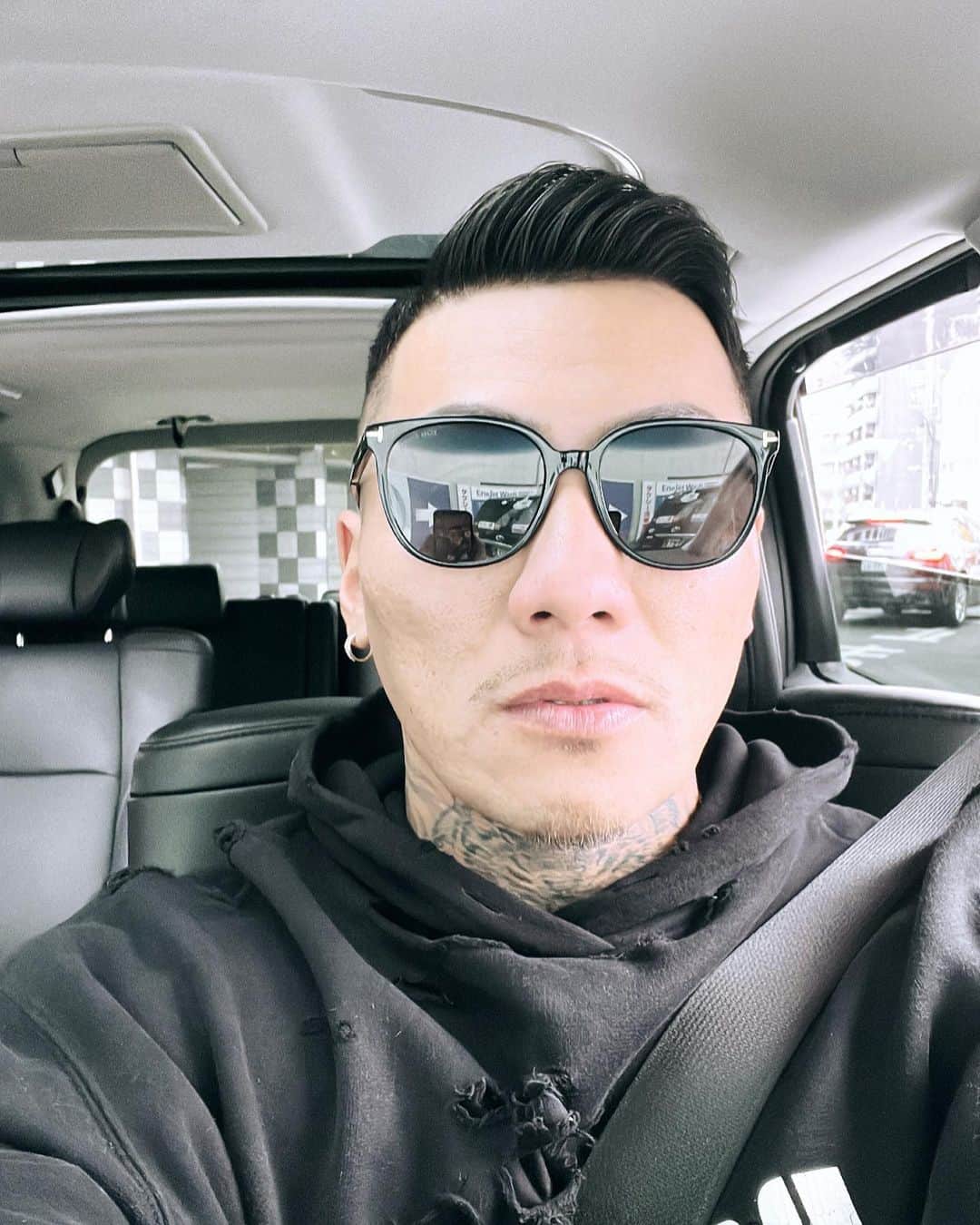 のインスタグラム：「最近楽しいです。調子が良い。 心と身体はリンクしてる。 感覚を良くしたい。 さらなる身体作りの進化。  #筋トレ」