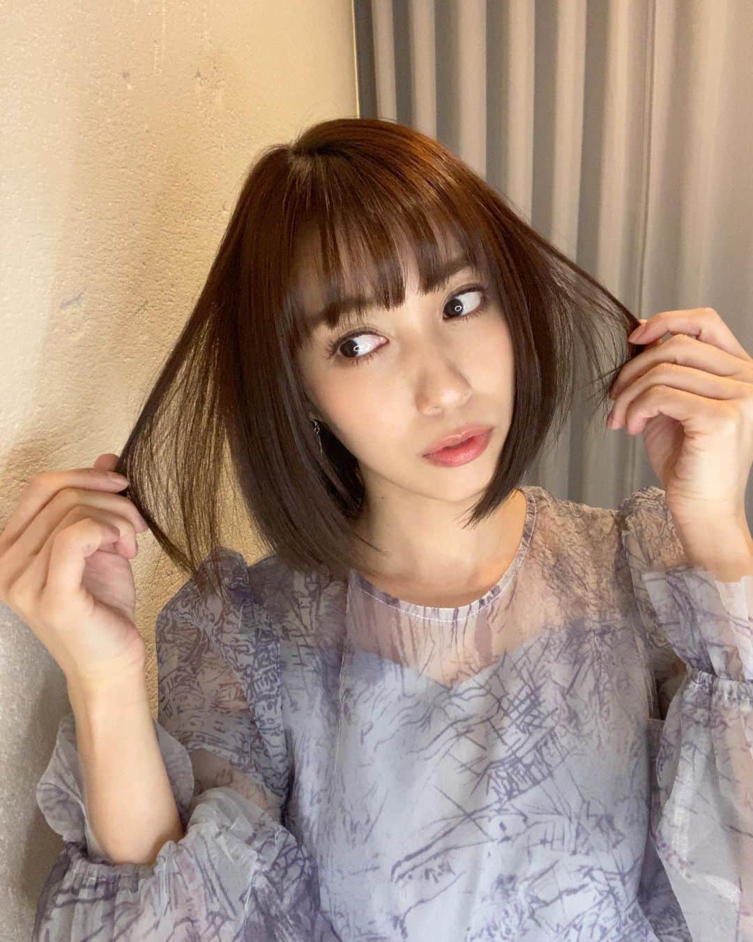 のインスタグラム：「.  誕生日イベントありがとうございました😊🤍  幸せすぎたーーー！！！！  そしてそして 髪の毛バッサリ✂️  ボブになりました！ いかがですか？🥰🔥  .  #秦瑞穂 #follow #me #followme #japanesegirl #asiangirl #japan #tokyo #粉我 #偶像  #フォロー #フォローミー  #被写体 #selfie #haircut #ボブヘア #birthday #thankyou」