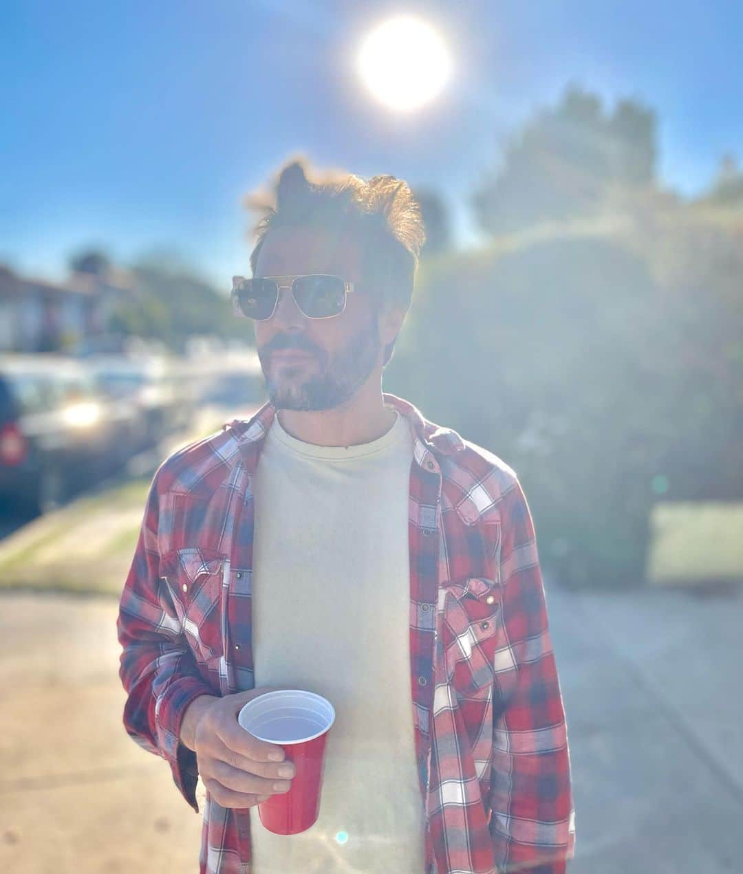 チャーリー・ウェバーさんのインスタグラム写真 - (チャーリー・ウェバーInstagram)「Solo cup in the sun ☀️😎 It’s a good day」11月21日 8時09分 - thecharlieweber