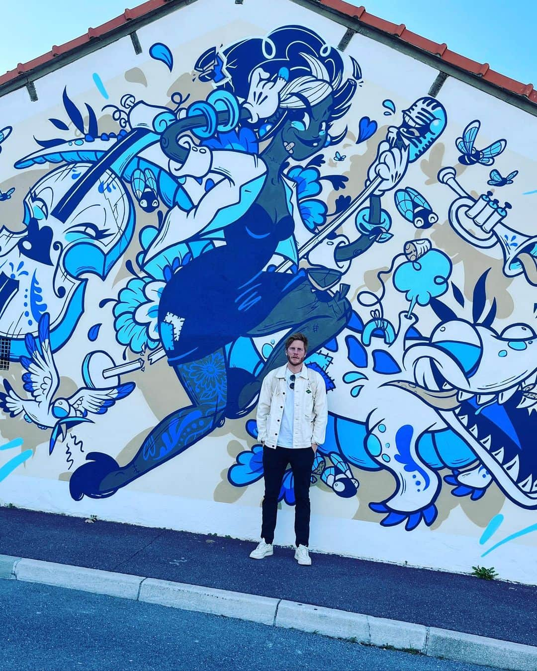 アダム・ボグダンさんのインスタグラム写真 - (アダム・ボグダンInstagram)「Cannes-Antibes-Nice」11月21日 1時35分 - bogdanadamofficial