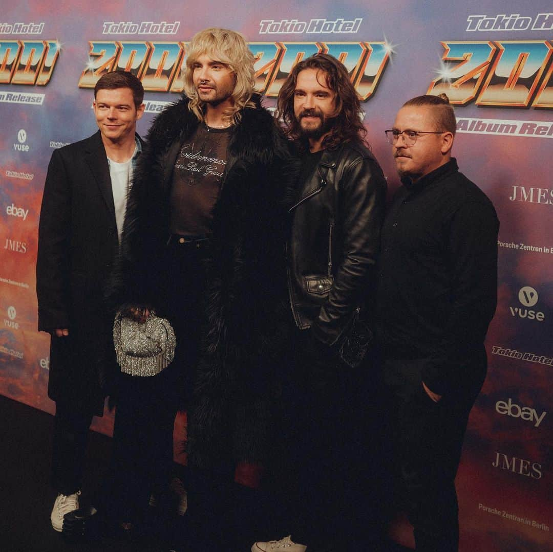 ゲオルク・リスティングさんのインスタグラム写真 - (ゲオルク・リスティングInstagram)「Celebrating our new album release #2001 and more than 20 years of TokioHotel. I hope you love the album as much as we do. Thanks to everyone who came❤️ And a special thank you to @isadaur and the @ideedialog team for making this night unforgettable. Pics by @jeremy.moeller」11月21日 3時13分 - georglisting