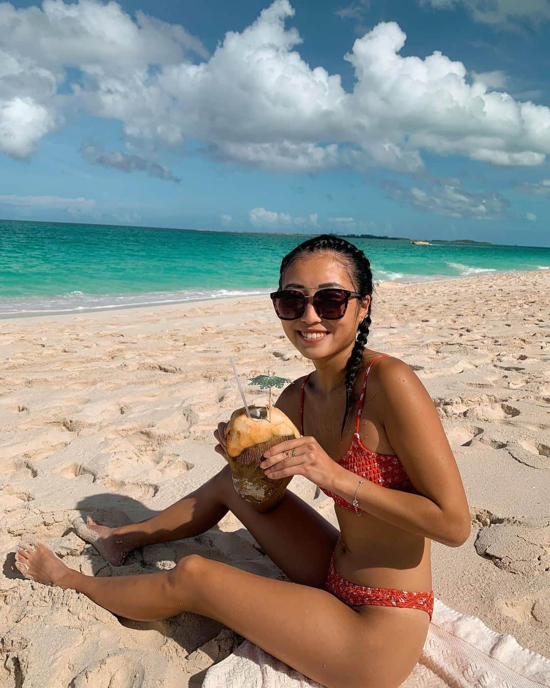 小野真琳のインスタグラム：「Coconut lover 🥥」