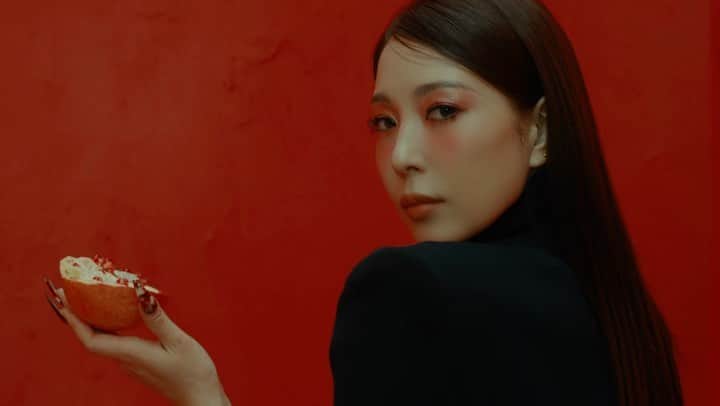 BoAのインスタグラム：「FORGIVE ME MV teaser」
