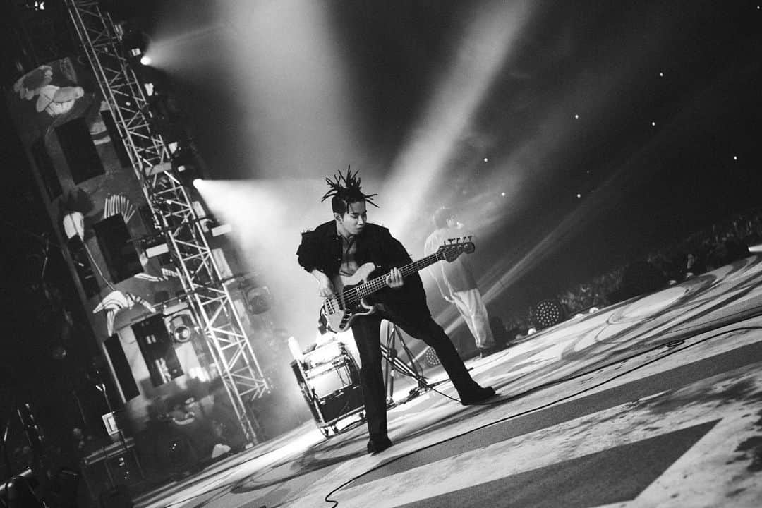 常田大希さんのインスタグラム写真 - (常田大希Instagram)「King Gnu - LIVE AT TOKYO DOME ㅤ TOKYO RENDEZVOUS❤️ 感動をありがとう。 ㅤ Photo by @tomoyuki_kawakami  ㅤ #KingGnu」11月21日 13時34分 - daikitsuneta
