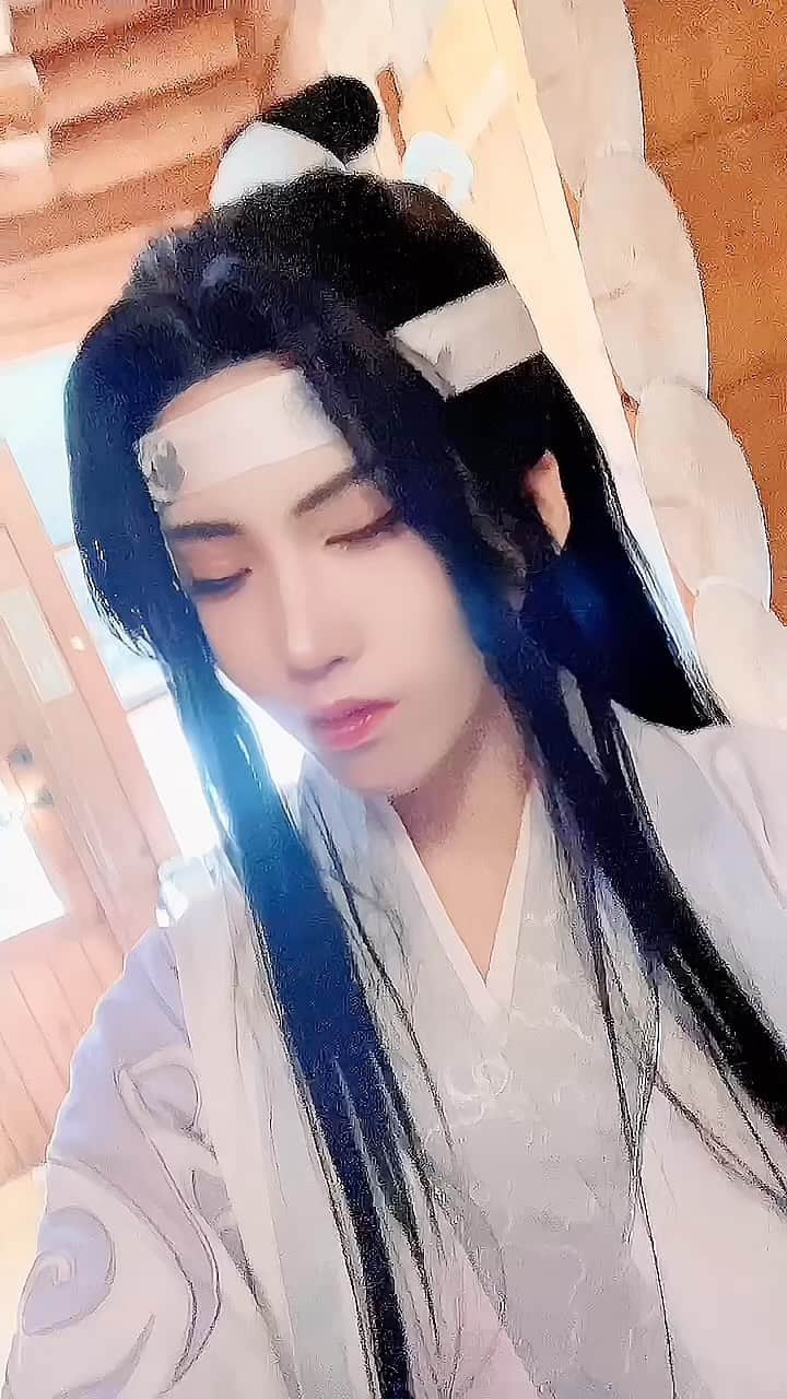 優衛門（YUEMON）のインスタグラム：「lwg #mdzs #cosplay #lanwangji #藍忘機」