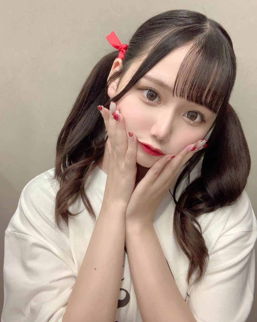 桃瀬めぐのインスタグラム：「たまには赤☺️❤️」
