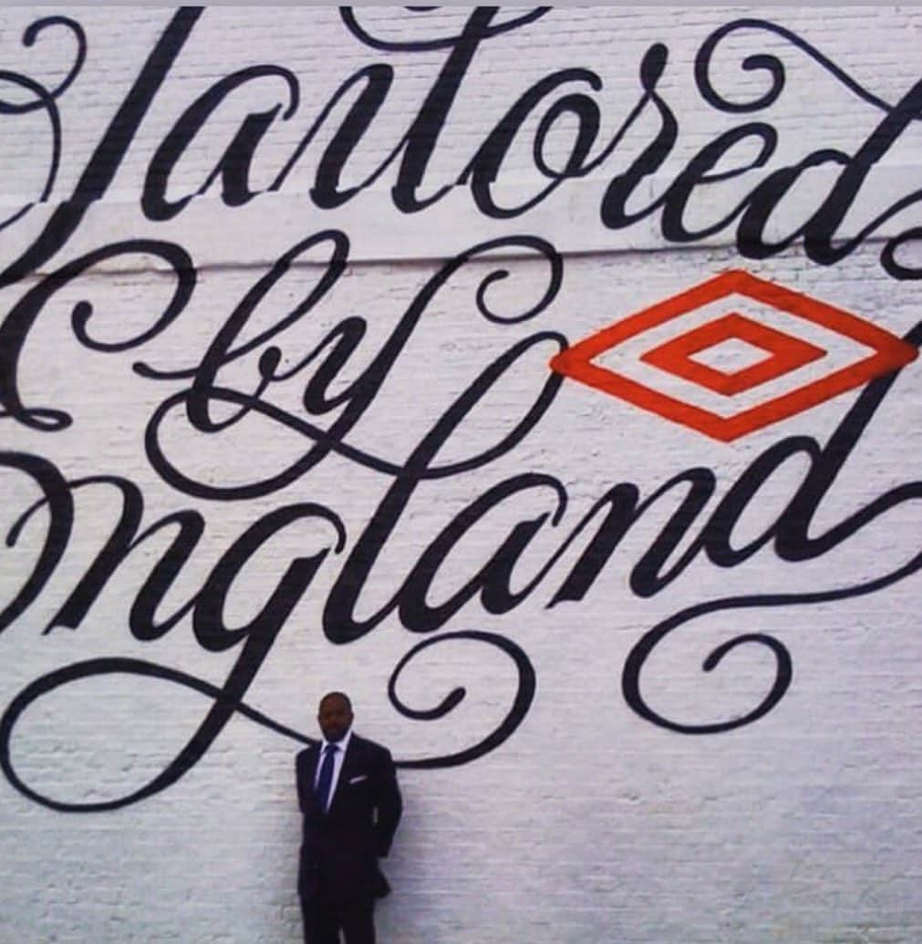 チャーリーアレンのインスタグラム：「England Made  Tailored by England @charlieallen_bespoke  By Far My Favourite project working with Umbro Nike and the FA. Creating the England Shirt for the South African World Cup.  Photo @johnnyaallen   GOOD LUCK ENGLAND  . . . . . . . #england #worldcup  #charlieallen  #charlieallentailors  #bespoke #madeinengland  #savilerow  #savilerowbespoke  #islington  #fashion #mensfashion  #mensstyle  #style  #london #umbro  #nike」