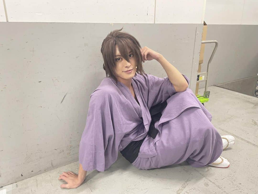 菊池修司のインスタグラム：「ミュージカル『薄桜鬼』 HAKU-MYU LIVE 3 沖田総司。 満開の桜の中で、ライブという形で楽しく沖田を演じれてとても幸せの9公演でした。 ありがとう。🌸」