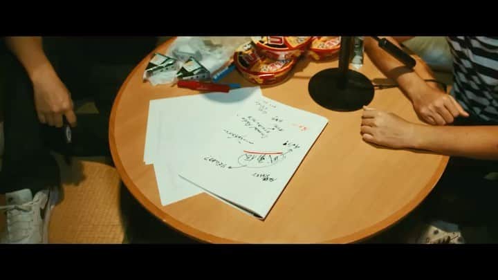 百足のインスタグラム：「オリエンタルラジオ冠番組 ”オリラジアカデミー“ OP主題歌  Out Now💥  JUVENILE 『Journey of Life feat. 百足,Zinee』 Lyrics 百足／Zinee Music&Arranged JUVENILE Prod. 中田敦彦  Photo by @staircasejapan」