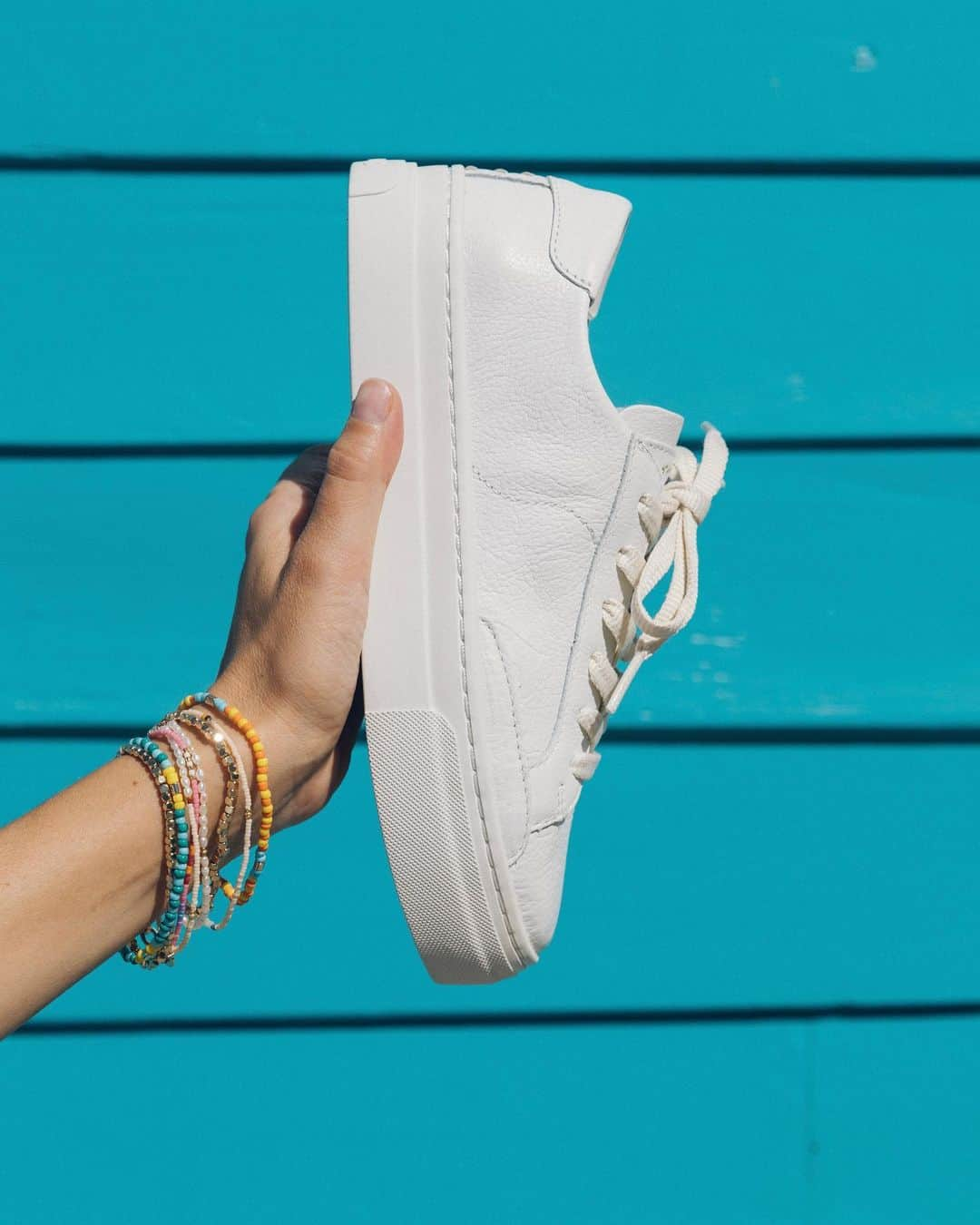 ソルドスのインスタグラム：「“Literally the most comfortable platform sneakers... EVER.” -Kaitlyn W.   Made with Soft, buttery leather made from a gold-rated tannery. Certified by Leather Working Group, the world’s largest leather sustainability program.  #sneakers」