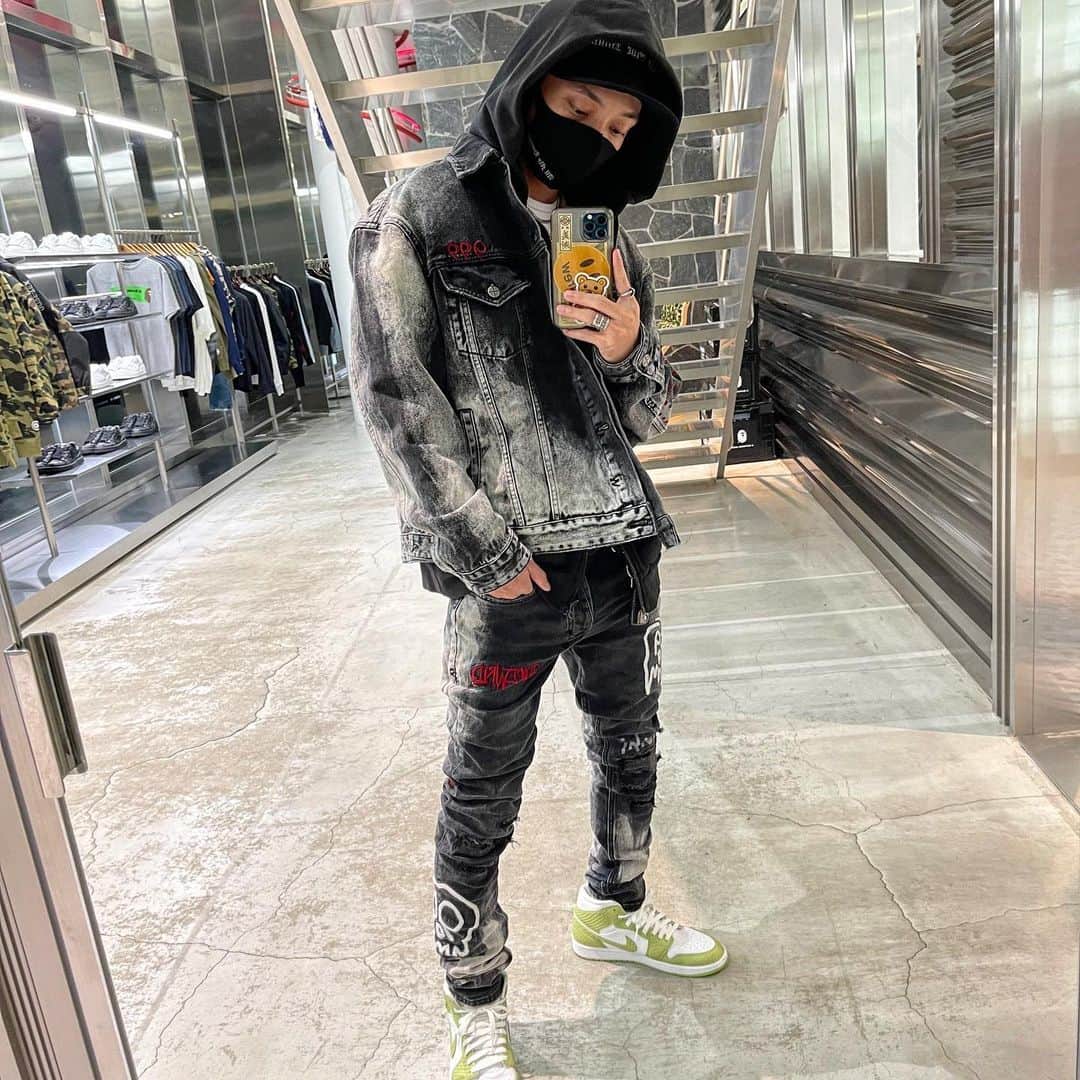 勧修寺玲旺のインスタグラム：「➕➕999🕊🕊」