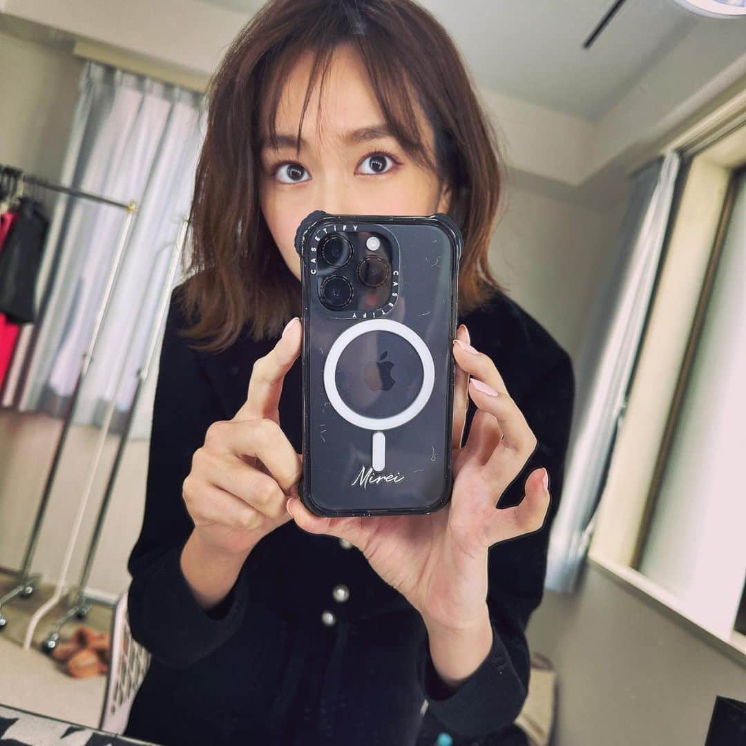 桐谷美玲さんのインスタグラム写真 - (桐谷美玲Instagram)「鏡越しってどこ見たらいいの🤷‍♀️ #casetify」11月22日 14時30分 - mirei_kiritani_